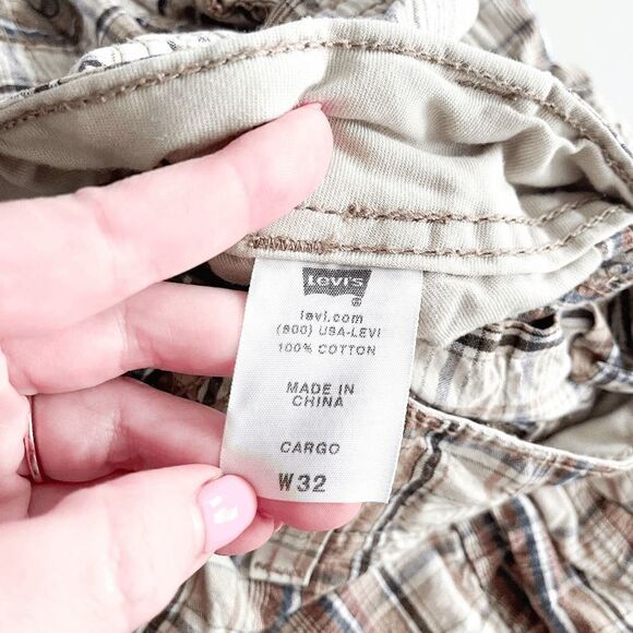 Levi's Mens Cargo Shorts Multiple Pockets Cotton Plaid Brown Size 32 - Picture 4 of 9